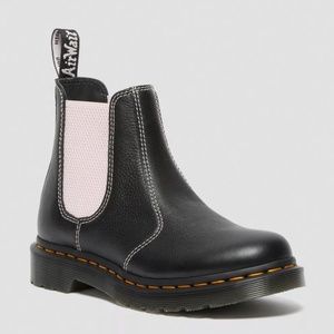 2976 Contrast Leather Chelsea Boots